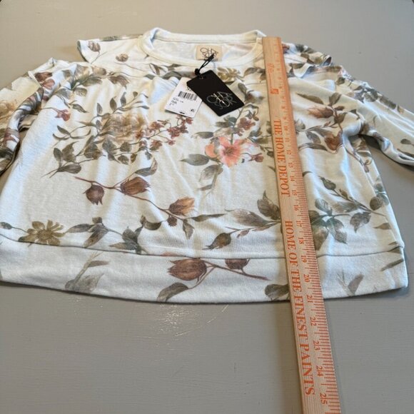 Chaser Knit Long-sleeved Pullover Floral Sweater Cream Size Medium - Picture 5 of 9